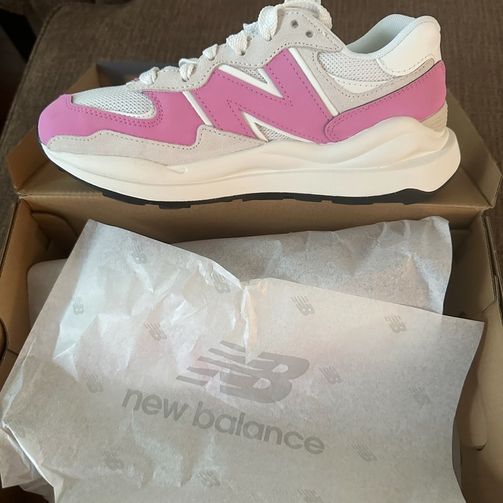 New Balance 5740 Barbie Pink Sneakers